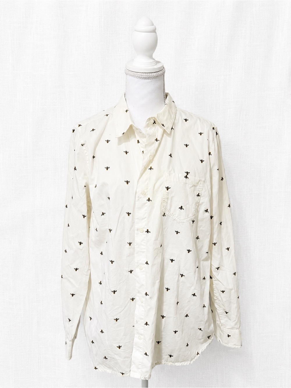GAP Cream Button-Up Shirt with Black Bee Print